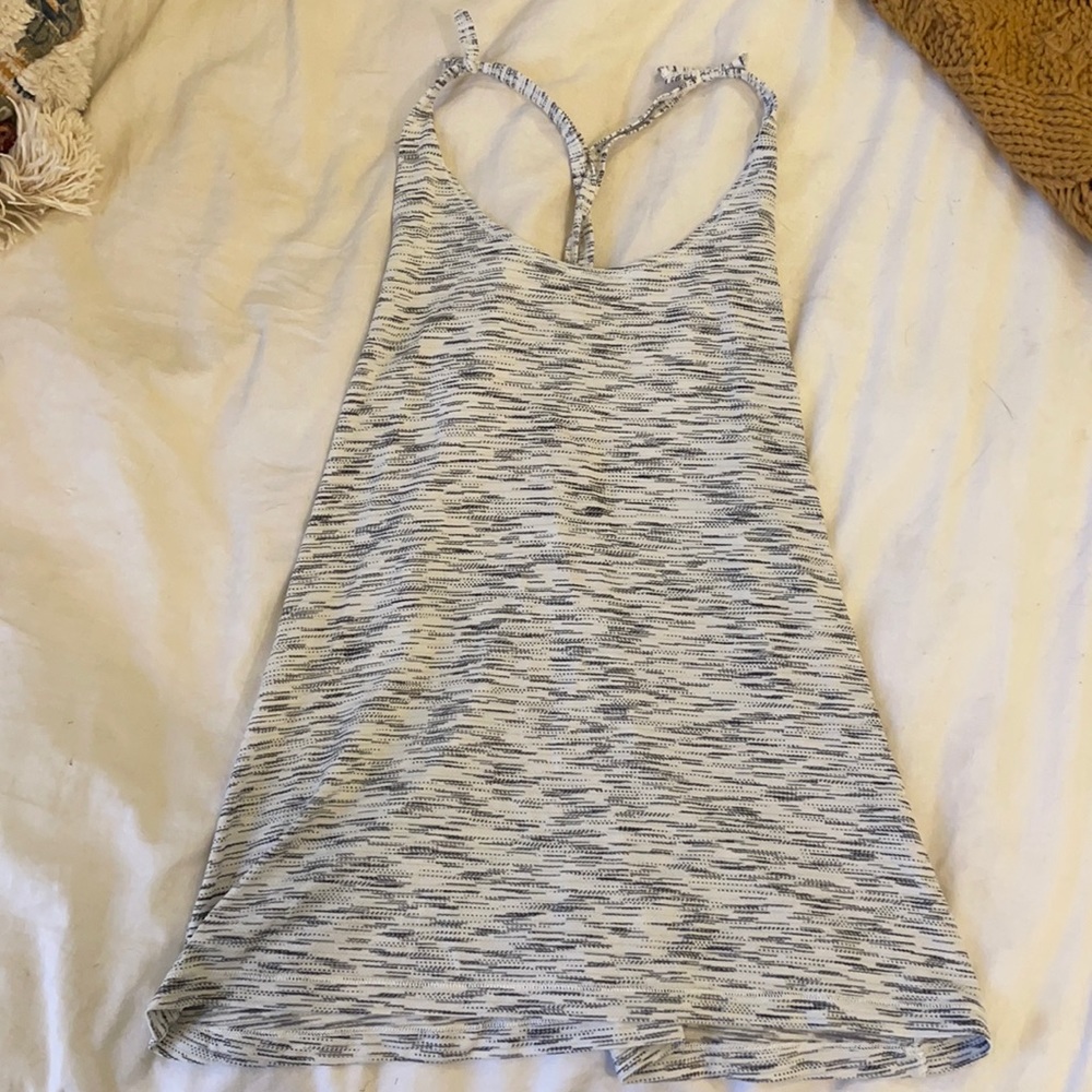 Lululemon tank